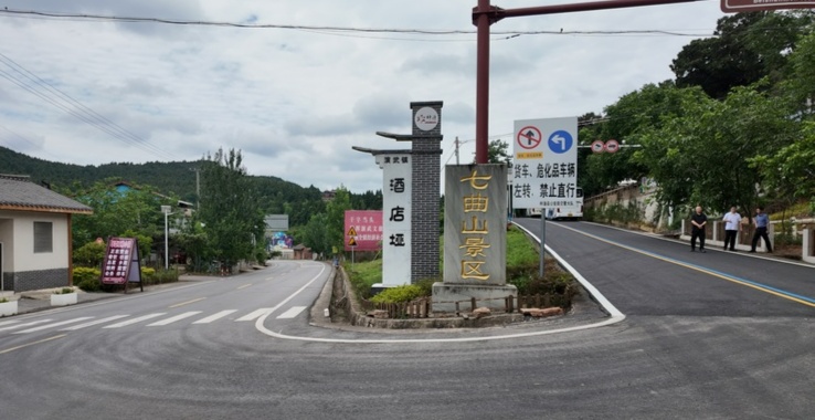 芒果台有一半都去了黄绮珊演唱会