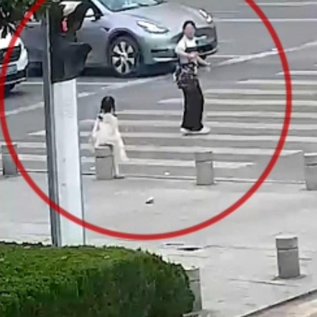 把中国发展进步的命运牢牢掌握在自己手中